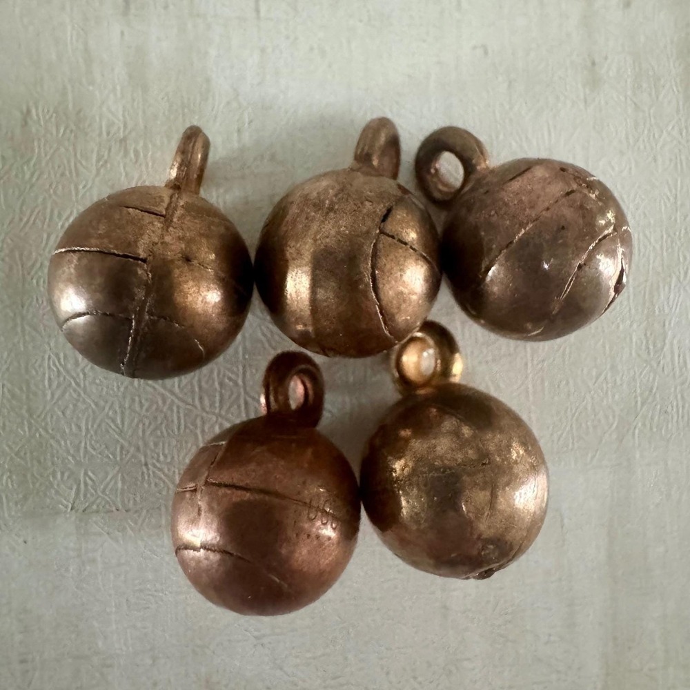 Vintage Cracker Jack Football/Basketball Assorted Charms Bronzed Silver Tone - Picture 7 of 7
